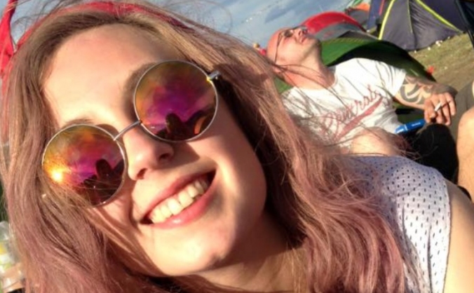 fund my girlfriends Europe trip