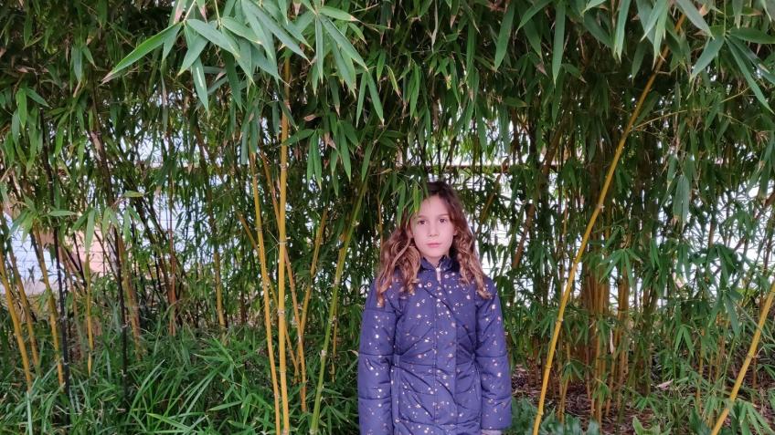 Elliza helping Ukrainian children in need