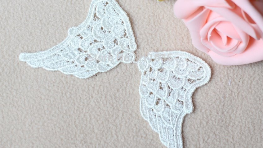 Wings to heaven, clothing for babies born sleeping