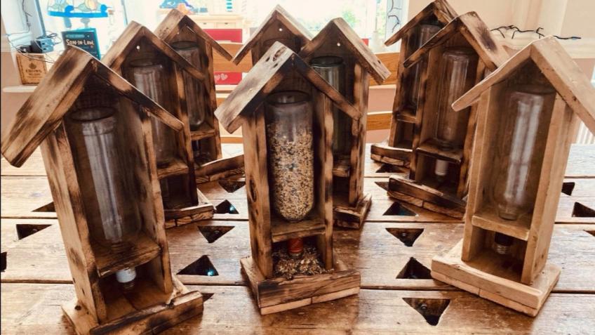 Bird feeder raffle in aid of NHS