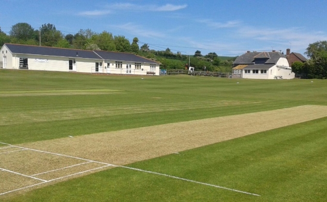 Bere Regis Cricket Club - Roll on covers appeal