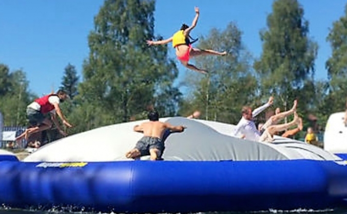 Aquapark ( Bouncaline )