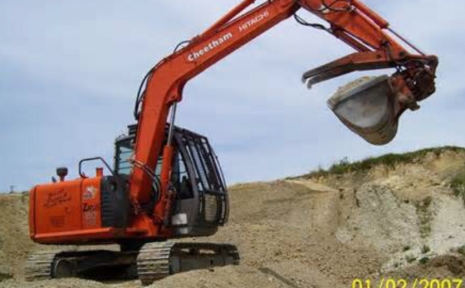 Get Iain a Digger
