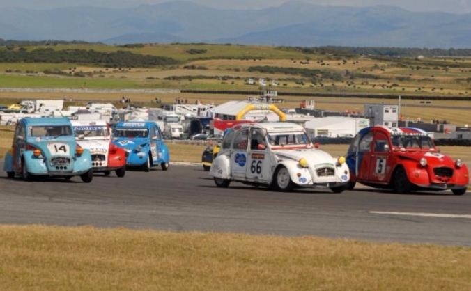 Quest to the 24h of Anglesey 2015