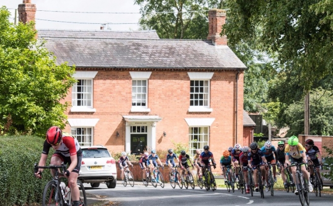Edco Continental take on the Rás