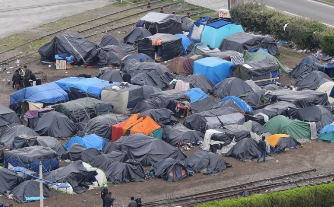 Calais refugee crisis donations for aid