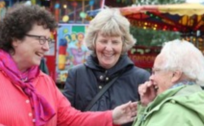 Re-elect Elin Jones /Ail Etholwch Elin Jones