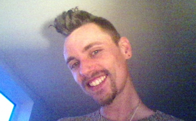 I am homeless & the universal credit aren't paying