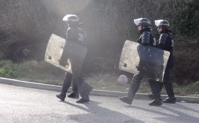 Calais Rights Watch