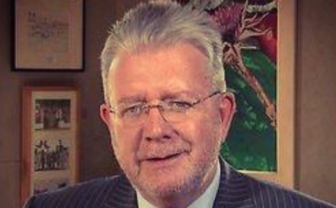 Re-elect Michael Russell