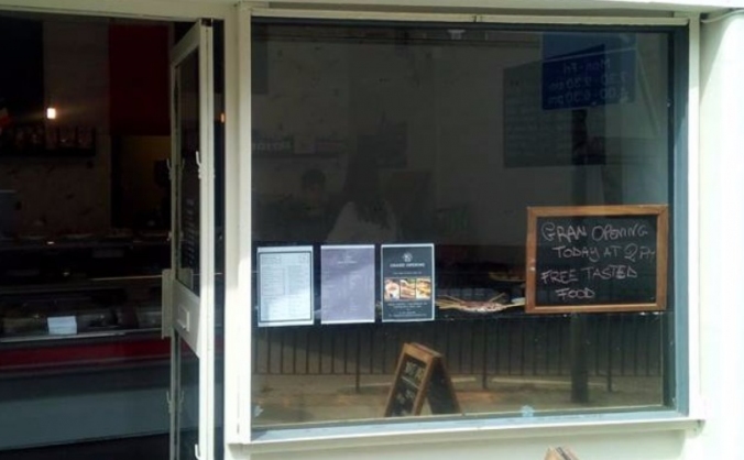 HELP ME KEEP OPEN MY CAFE