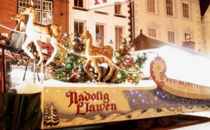 keeping the Christmas Float Afloat