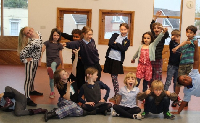 Support Travelling Light Youth Theatre #ActPlayBe