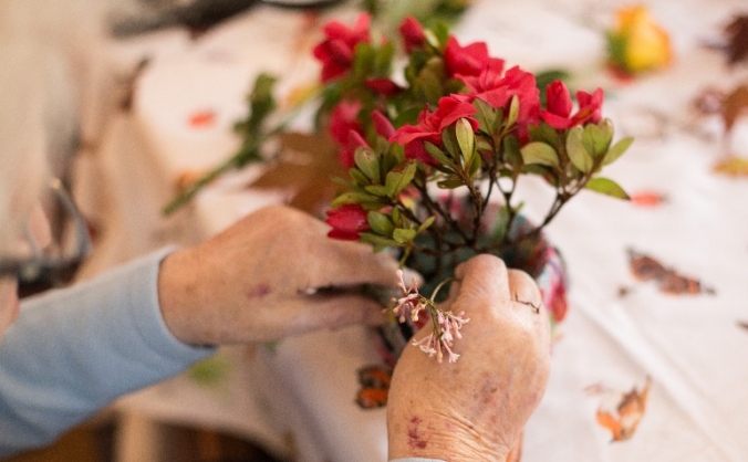 Help Start a Conversation: Creative Dementia Kits