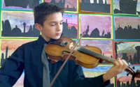 Extraordinary 11 yr old violinist