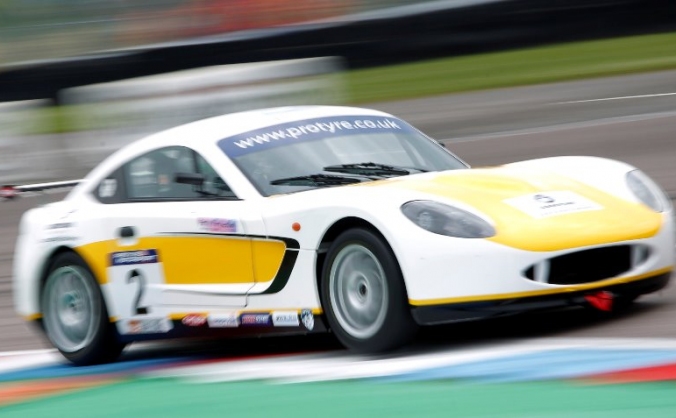 Help keep Alex Toth-Jones racing in 2016