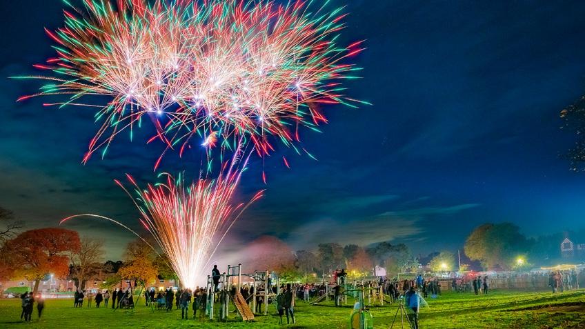 Great Barrow Fireworks 2022 - a Community crowdfunding project in ...