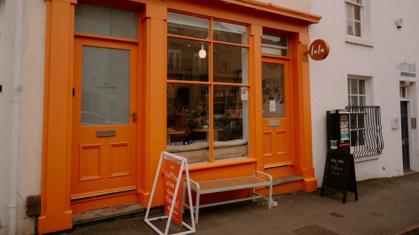 Help us move Lola - a Food and Drink crowdfunding project in Leamington ...