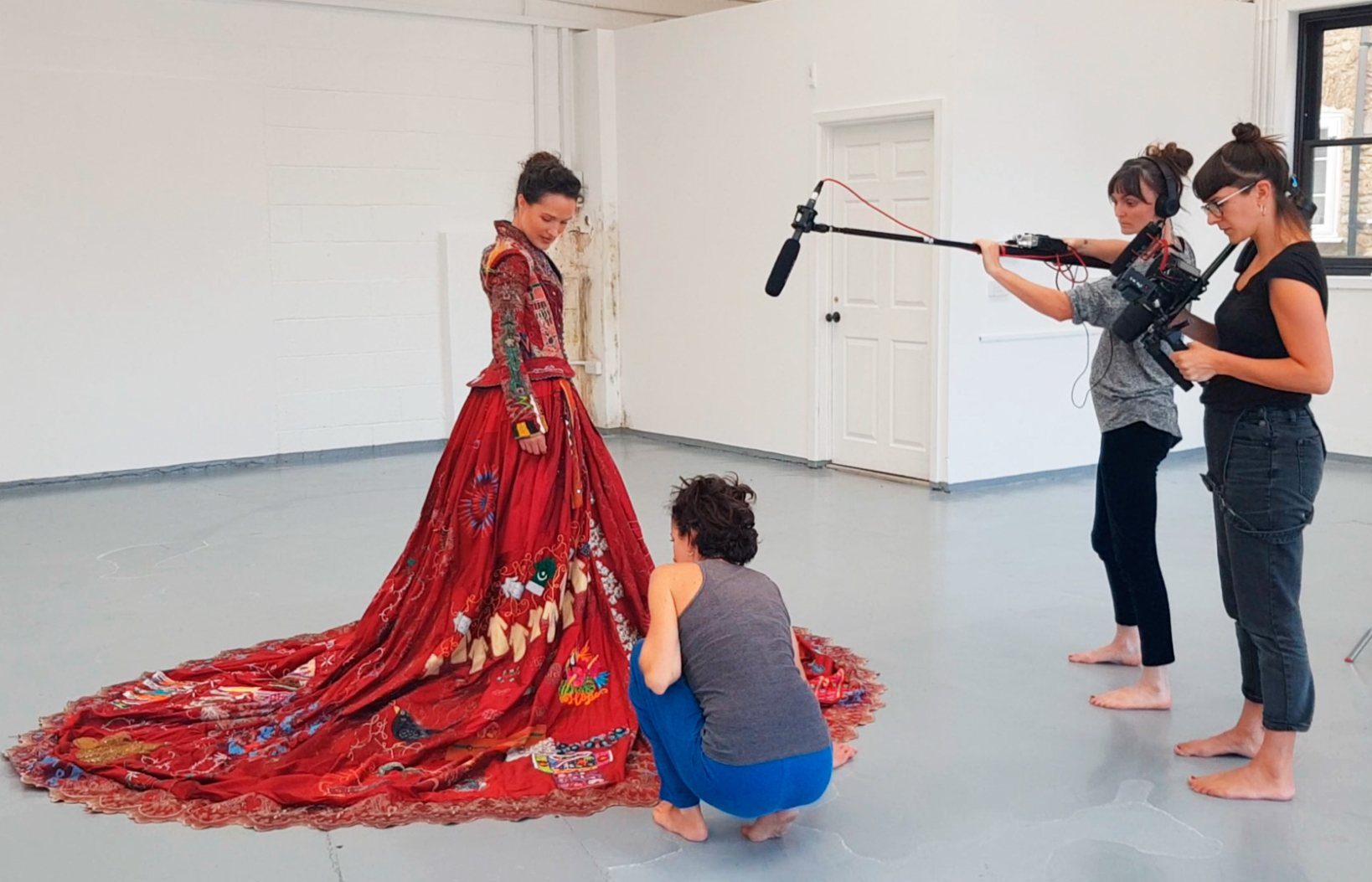 The Red Dress Film10 years, 27 countries, 1 dress a Community