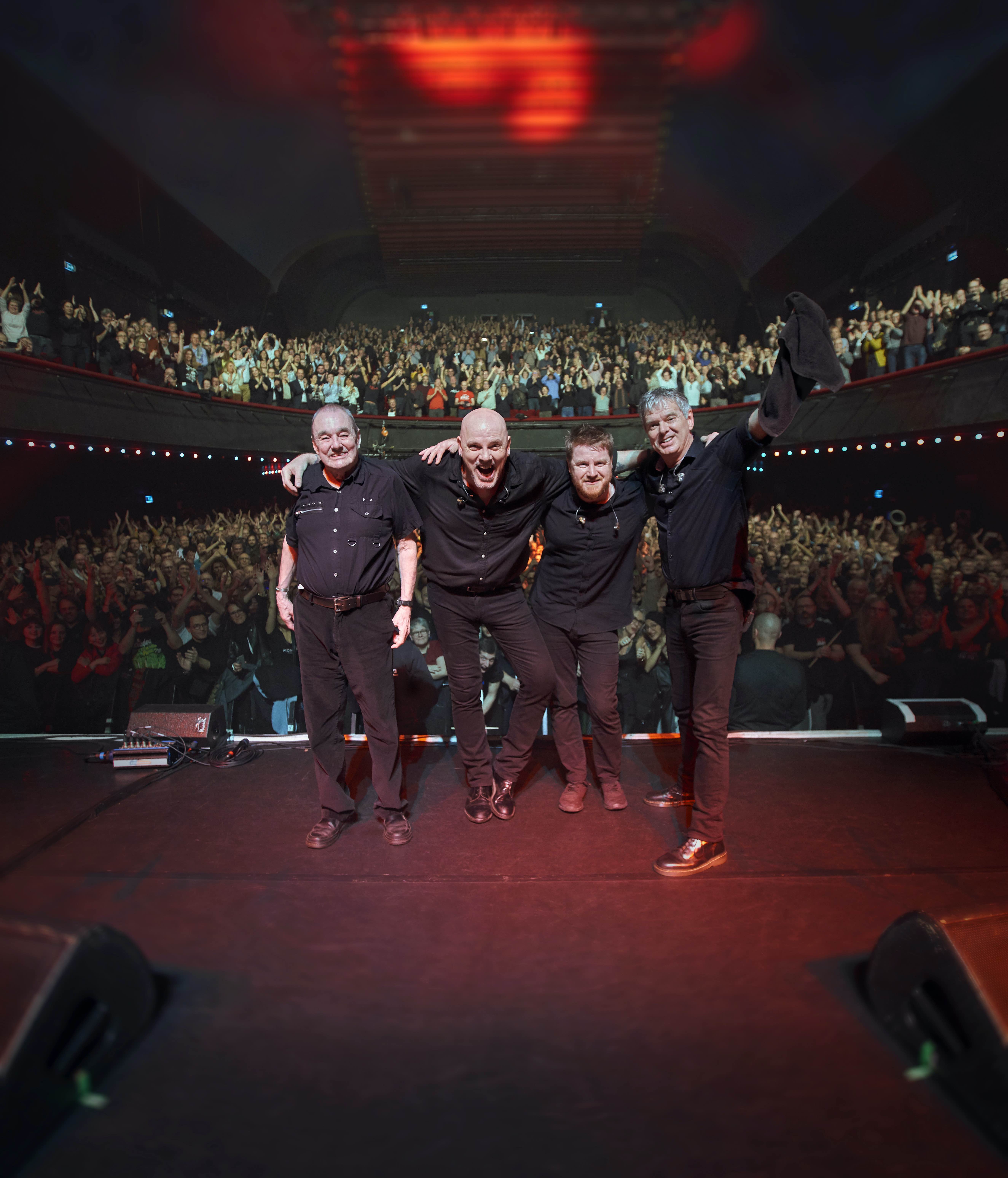 1607515408_stranglers_paris_2020_tour_master__no_logo.jpg