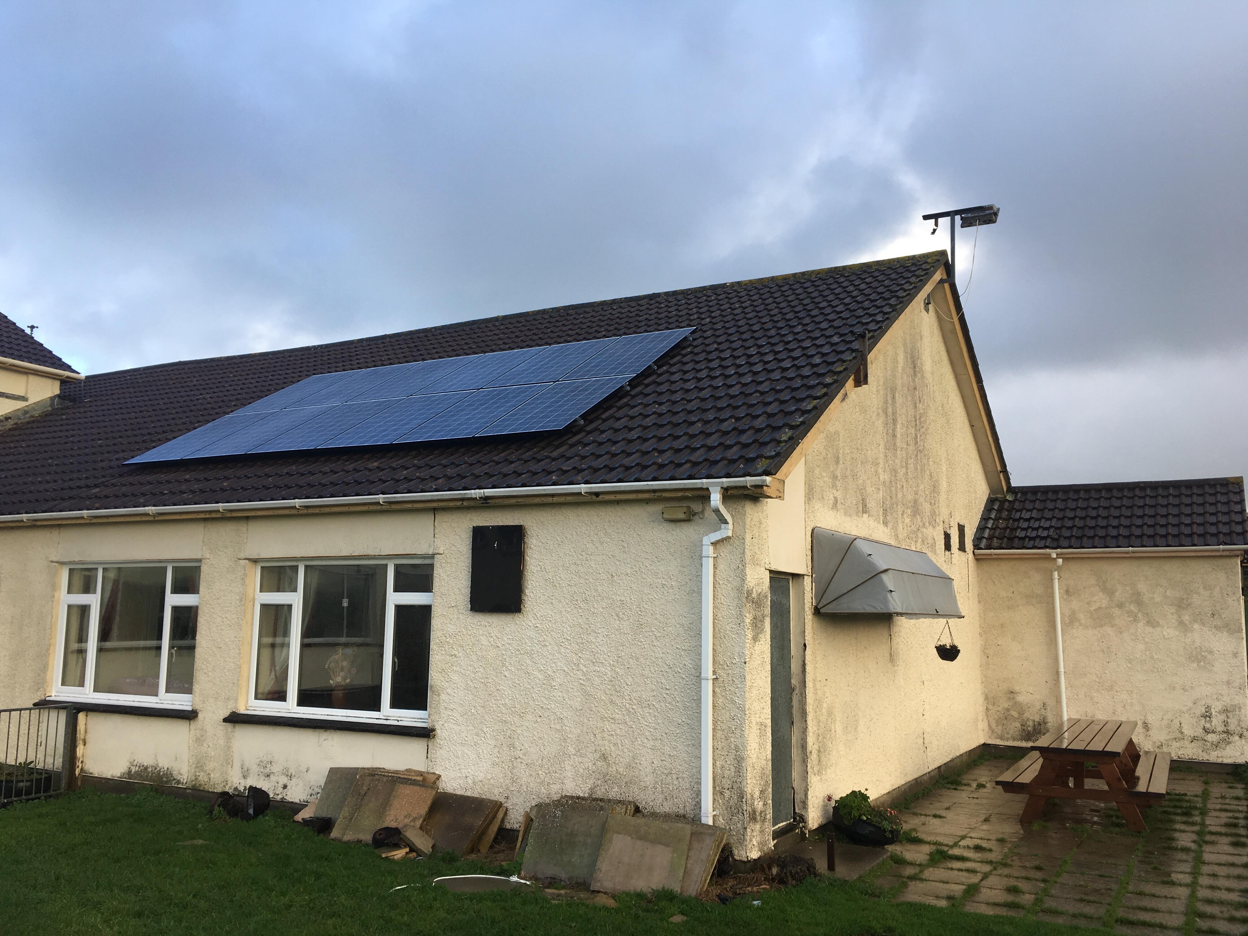 Community Solar for EasttheWater Primary School a Community