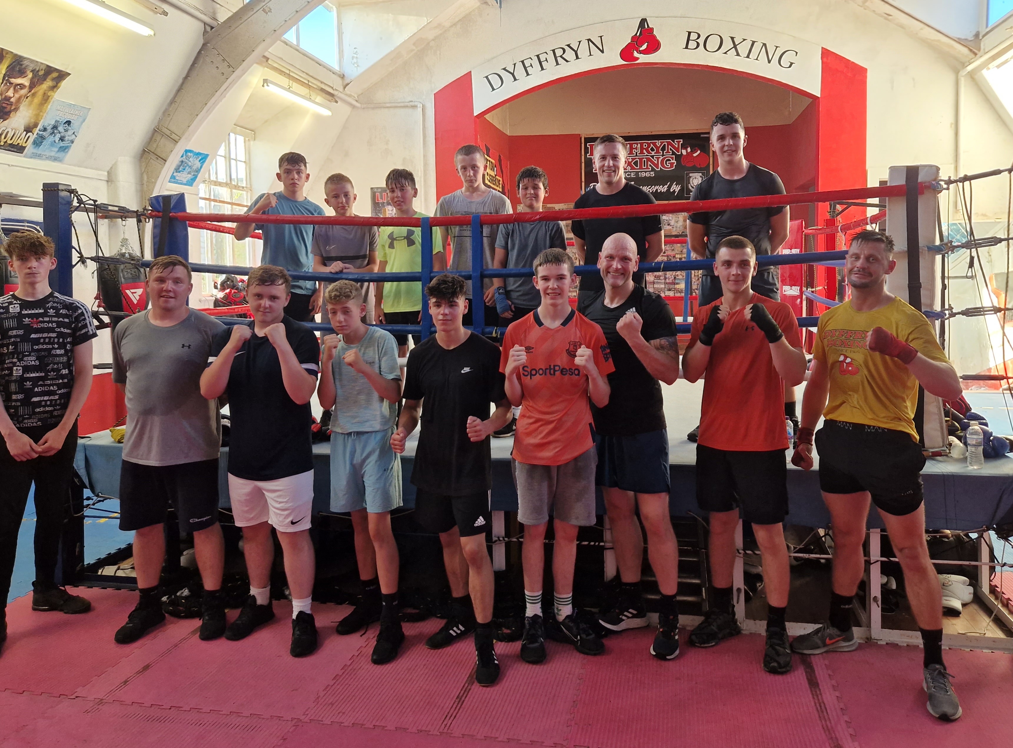 Dyffryn boxing club repair and refurbishment a Community crowdfunding