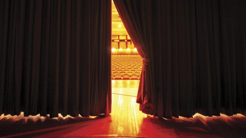 Help Us Keep Theatre (A)Live During Covid-19