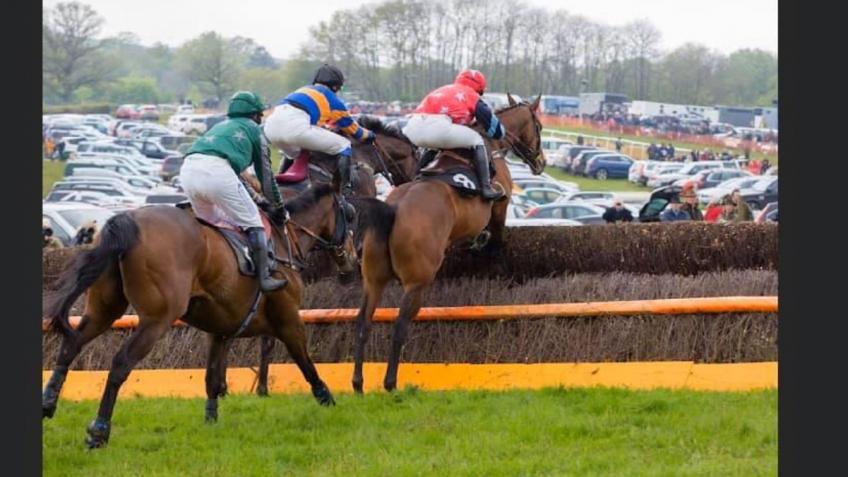 Charing Races