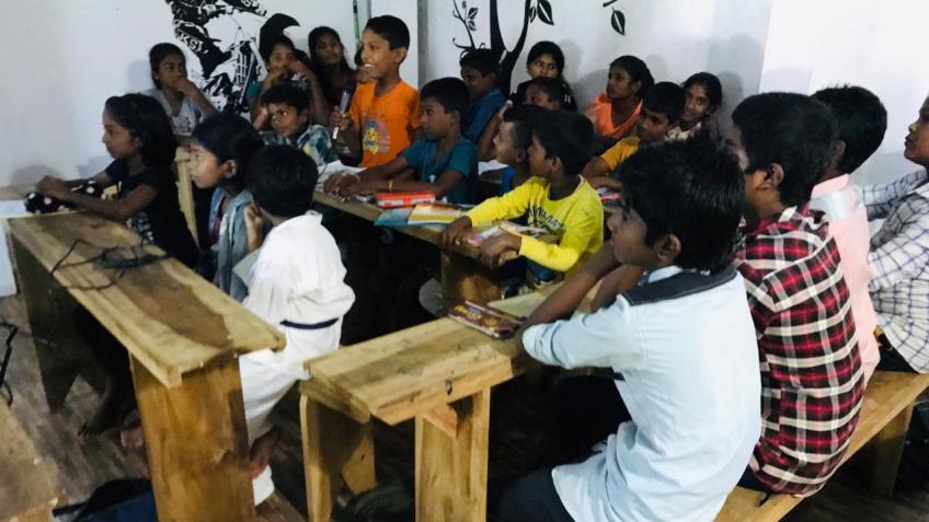 Sri Lanka - Laptops To Help Local Children Study