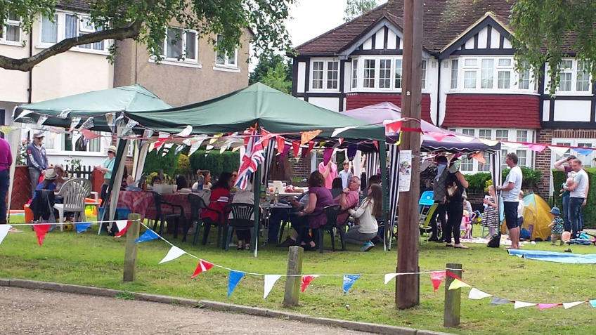 Fulwell Park Avenue Street Party!