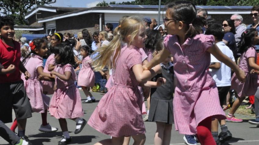 Fundraising for Aldryngton Primary School PTA