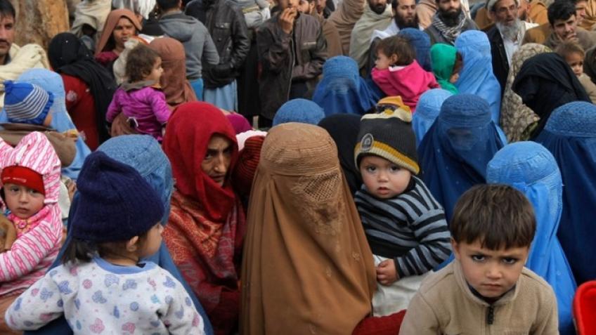 Donate to Help Afghan Refugee Children and Women