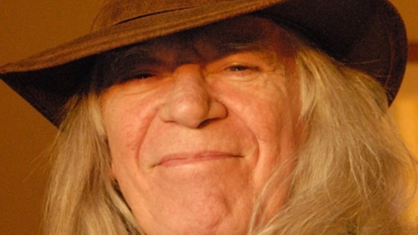 Giving in memory of Robin Watson