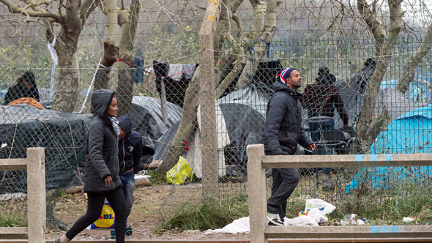 Helping the homeless migrants at Calais