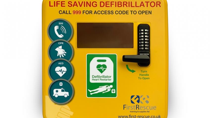 Defibrillator for Knowle FC at Dorridge School