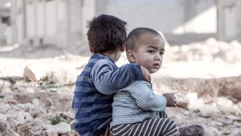Help the forgotten children of war torn syria