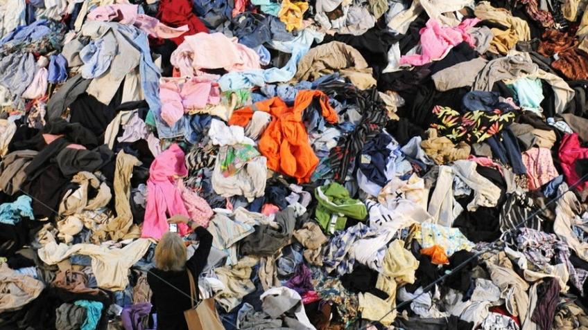 Reduce clothing landfill to save our environment