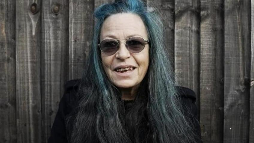 Support Ana to keep afloat whilst in prison..again