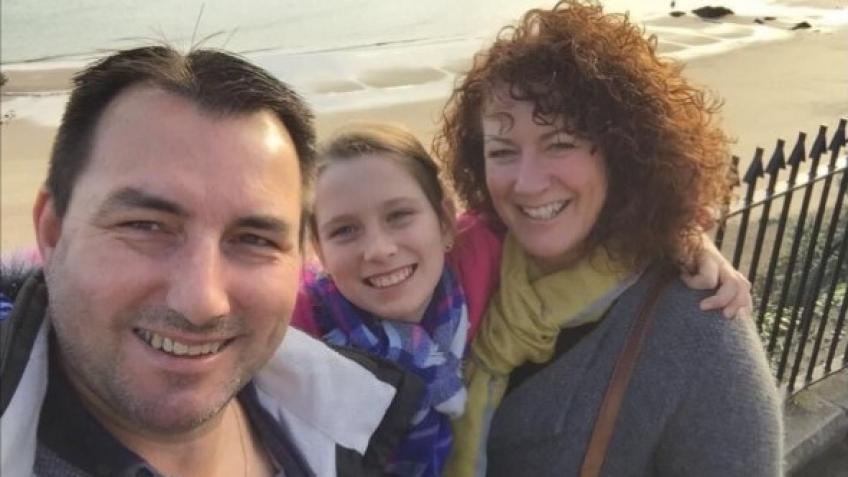Help Emma to spend more time with her family!