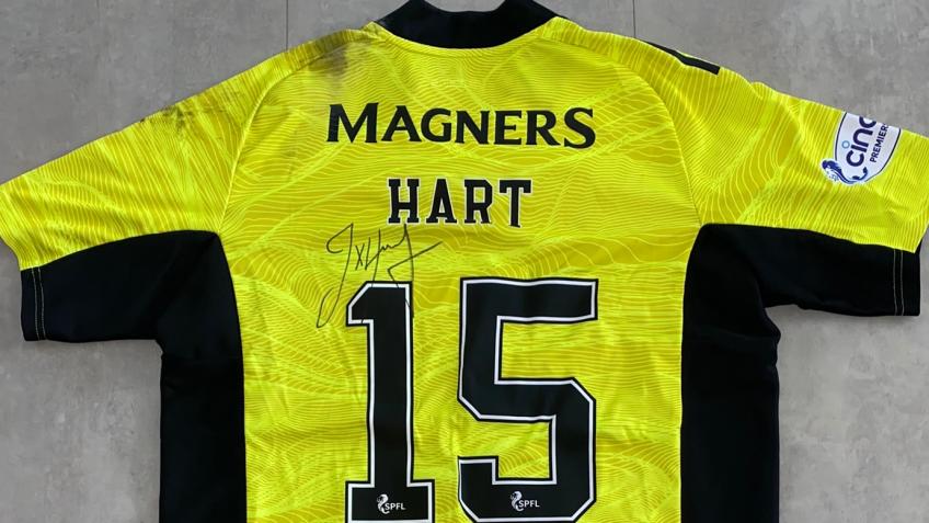 Joe Hart match worn Celtic top (signed)