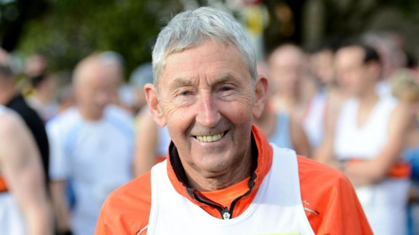 Dr Ron Hill MBE Memorial Statue