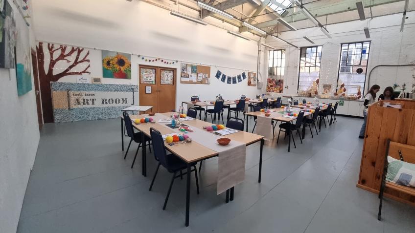 Support Community Arts at Long Eaton Art Room