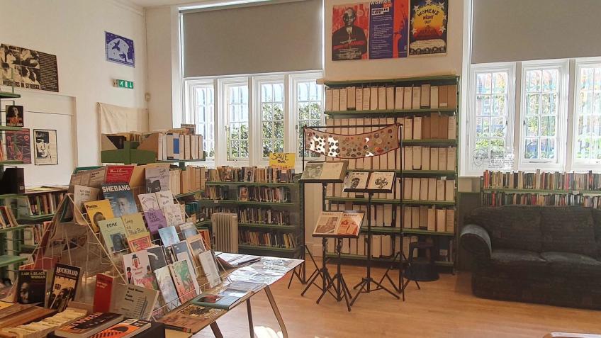 Warm space @ Feminist Library