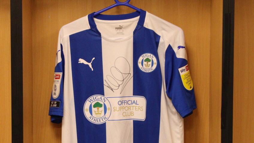 Win a signed Kal Naismith 20/21 season shirt!