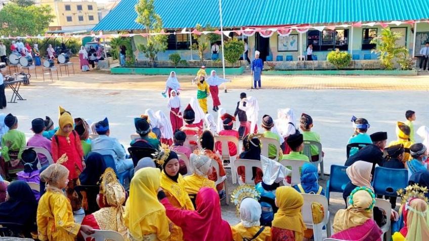 Stitching out of poverty in Indonesia