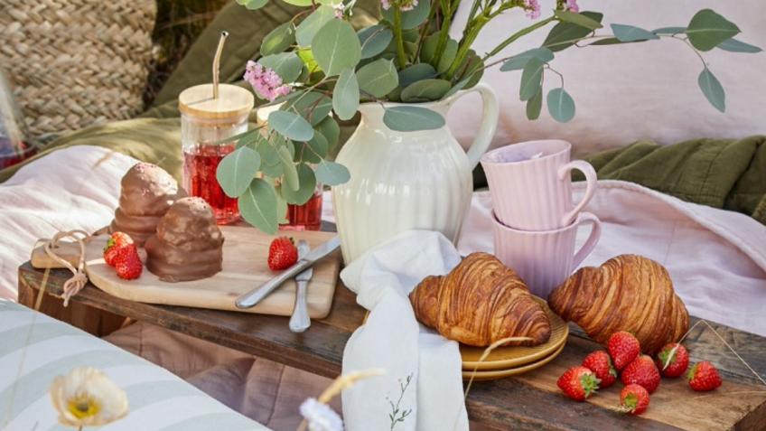 Help open Grace and Grey's cafe in Poulton