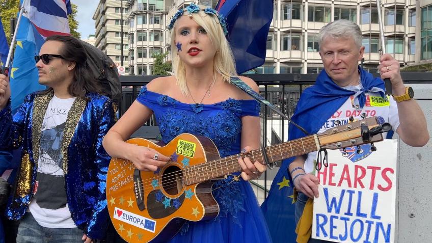 Support Madeleina Kay Creative Campaigning