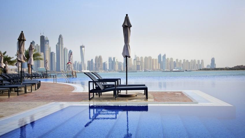 Win a trip to Dubai & support Alzheimer’s Society