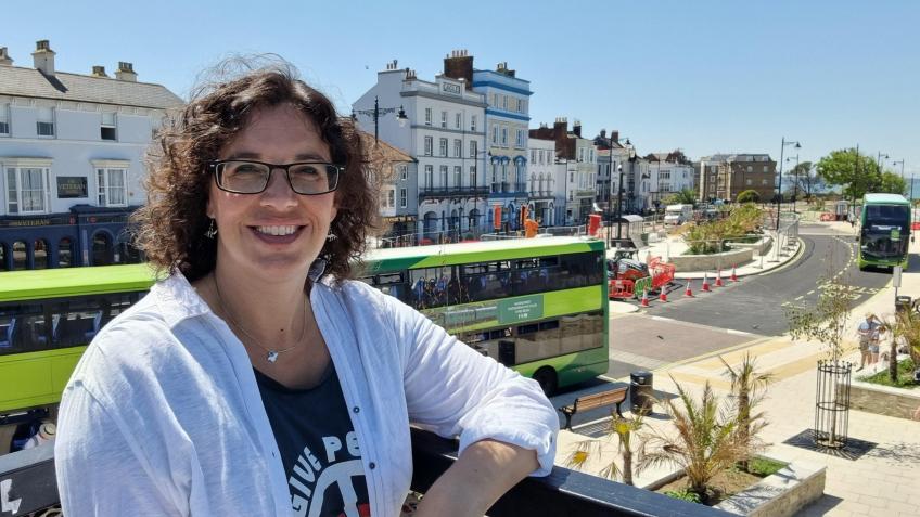 Get Vix elected as first MP for Isle of Wight East
