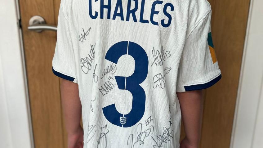 England ladies Niamh Charles signed team shirt
